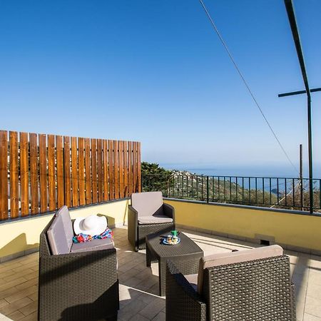 Magdalene'S House - Sea View Terrace Apartment Massa Lubrense Exterior photo